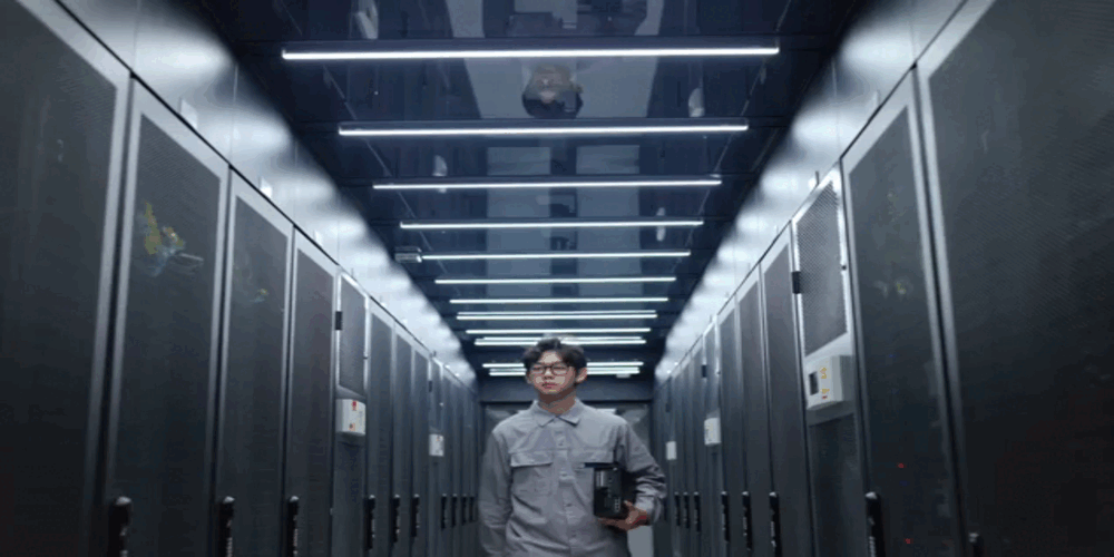 Развертывание в серверной 01bff884-a677-4770-befe-95672ecb8bc0.gif